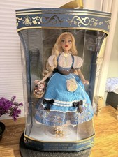 D23 Disney Store 2026 Exclusive Alice In Wonderland Doll LE 1000 Heirloom Rare picture