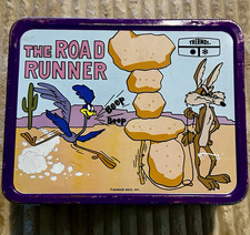 Vintage 1970’s The Road Runner Lunchbox w/ Wile E. Coyote. Looney Tunes. picture
