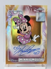 2026 Topps Chrome Disney Kaitlyn Robrock, Minnie Mouse Auto Gold /50 Perfect picture