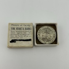 WW2 British King’s Badge For Loyal Service Invalided/Wounded Badge Original Box picture