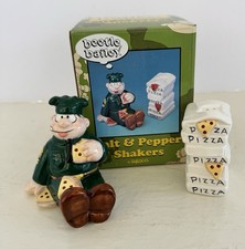 BEETLE BAILEY SALT & PEPPER SHAKERS SARGE EATING PIZZA NEW IN BOX picture
