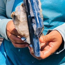 4.15LB Rare Natural beautiful Blue KYANITE with Quartz Crystal Specimen Rough picture