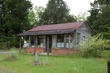 Photo:Rural Alabama Historic House 2010 Weathered Porch Cabin picture