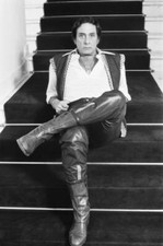 Bob Guccione seen here penthouse flat New York 5th May 1982 B- 1982 Old Photo 10 picture