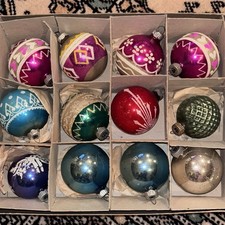 Vtg Lot Shiny Brite Christmas Tree Ornaments in Box 12-2.5” Mixed Stenciled READ picture