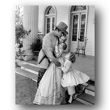 John Boles, Karen Morley, Shirley Temple Photo 8x10 The Littlest Rebel 1935 USA picture