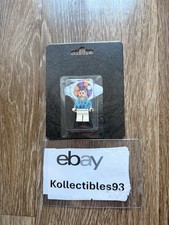 The Canvas Don: Bad Bunny  100BRICK Minifigure Authentic IN HAND picture
