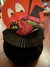 Vintage 1977 Beistle Halloween Witch Cauldron Honeycomb Centerpiece Die Cut 10