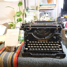 [NICE WORKING COND] Antique 1924 Underwood No 5 Standard Typewriter SN#19042309 picture