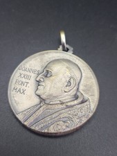 1962 Pope John XXIII Queen of All Saints Basilica Chicago Medal Catholic picture