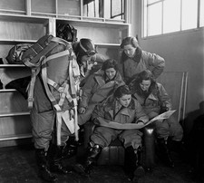 Group five female ferry pilots from Air Transport Auxiliary wear f- Old Photo picture