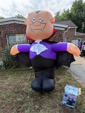 VINTAGE GEMMY 8 FT GIANT AIRBLOWN INFLATABLE LIGHTED DRACULA VAMPIRE  picture
