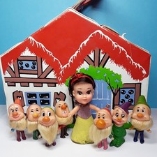 Vintage Hasbro Storykins Snow White & Seven Dwarfs Cottage Playset Kiddle-Like picture