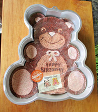 Wilton Huggable Bear Cake Pan 1982 Aluminum 502-3754 Baby Shower Birthday Baker picture