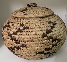 Vintage AFRICAN ZULU BASKET, UKHAMBA ZIG-ZAG DESIGN,HANDWOVEN- SOUTH AFRICAN ART picture