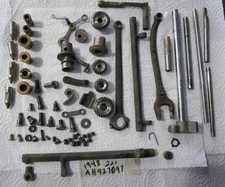 1948 VINTAGE SINGER 221 FEATHERWEIGHT  SEWING MACHINE  MISC. INTERNAL  PARTS picture