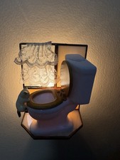 RARE Vintage Gallery Decorative Stained Glass Nightlight Cat Hanging Off Toilet picture