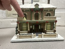 Hawthorne Village 2006 It’s A Wonderful Life Boarding House Bedford Falls Broken picture