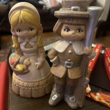 Vtg Hand Painted Ceramic Thanksgiving Pilgrim Colonial Figurines 1970s Boy Girl picture