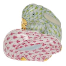 HEREND,  PAIR OF RABBITS, KEY LIME & PINK FISHNET, #VHV1-05324  NEW, MINT & BOX picture