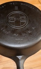 Griswold #8 704A Cast Iron Skillet LARGE logo picture