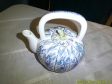 RCELAIN COLLECTOR TEAPOT MELON LOOK BLUE AND WHITE COLORS picture