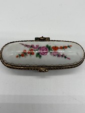 VINTAGE DEL PRADO PORCELAIN FLORAL TRINKET BOX HAND FINISHED picture