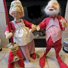 Vtg 70s Annalee Mobilitee Dolls XL Mr Mrs Santa Claus Christmas Rare Broom Acces picture