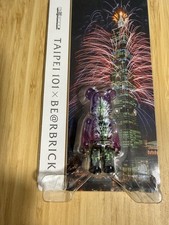 New in box Medicom Bearbrick Taipei 101 Be@rbrick Taiwan Exclusive 3” , 7cm tall picture