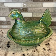 GORGEOUS Vintage 1971  Indiana Glass Lime Green Iridescent “Hen on Nest” Beaded picture