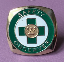 Vtg c.1950s WESTINGHOUSE Safety Observor Goldtone Employee Award Pin INDUSTRIAL picture
