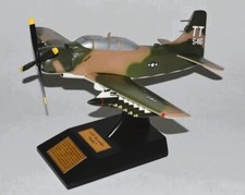USAF Douglas A1-E Skyraider Sandy TT 546 Desk Top Display Model 1/33 SC Airplane picture