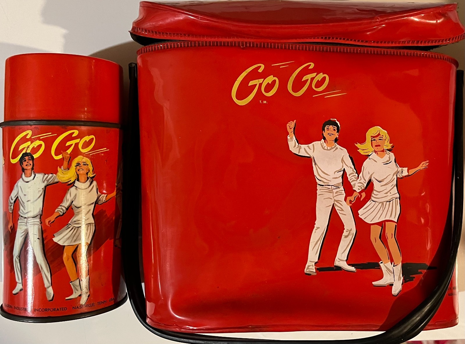 Original Vintage Go Go Vinyl Lunch Box w/Metal Thermos 1966 Aladdin