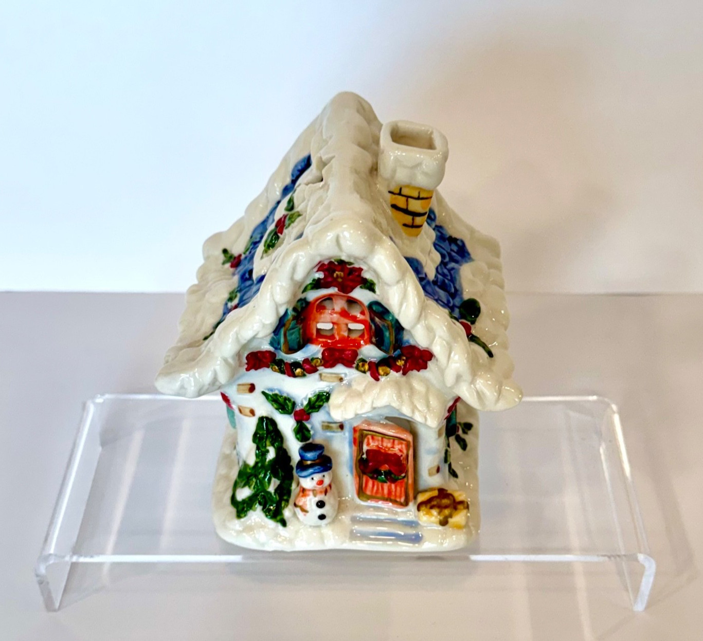 Vintage Designspirations Ceramic Holiday Cottage Tea Light Holder