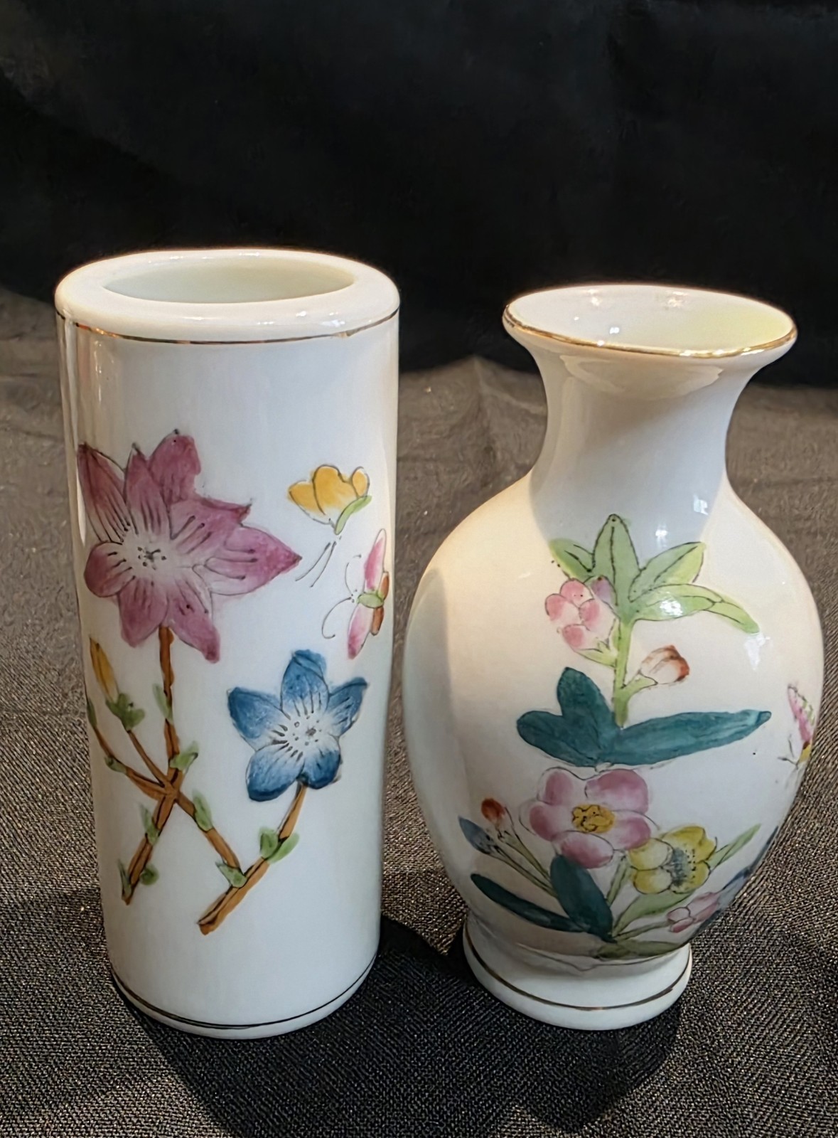 Vintage Chinese Porcelain Bud Vases Floral Motif Hand Painted 4\