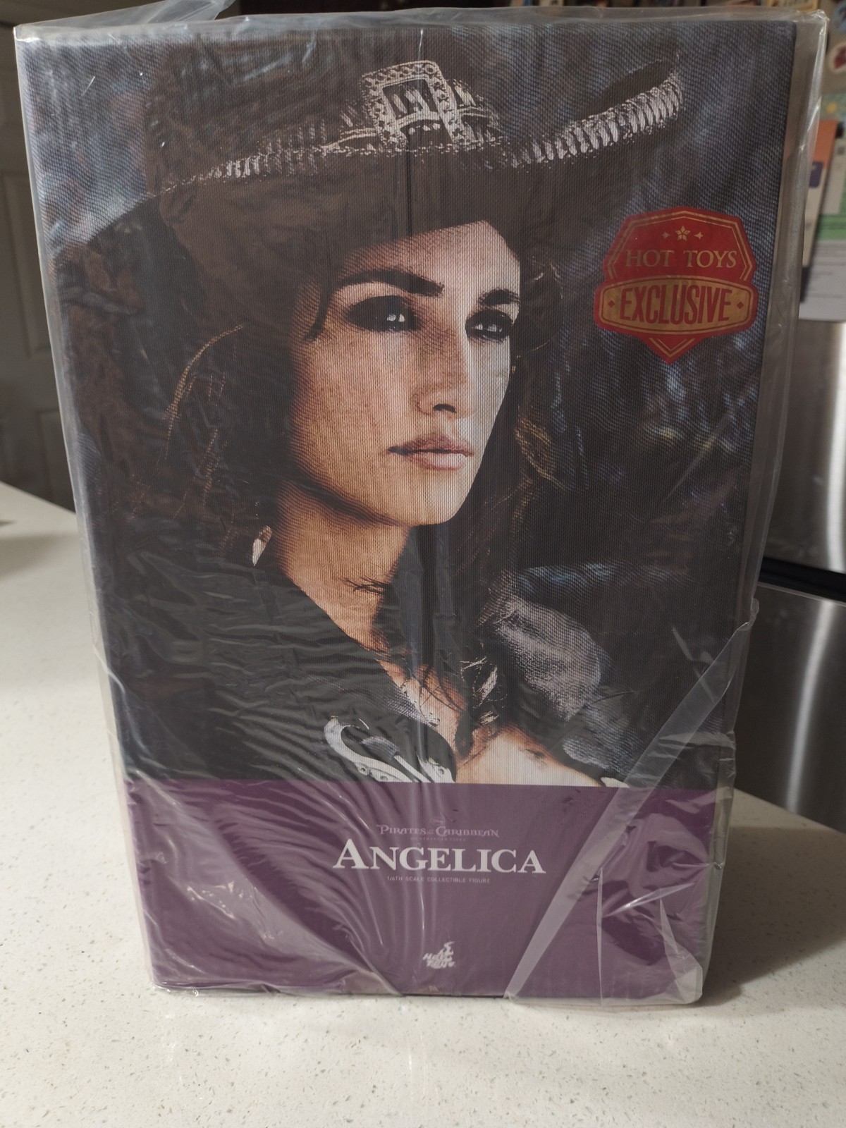Hot Toys Movie Masterpiece Pirates of The Caribbean Angelica 1/6 MMS181 SEALED