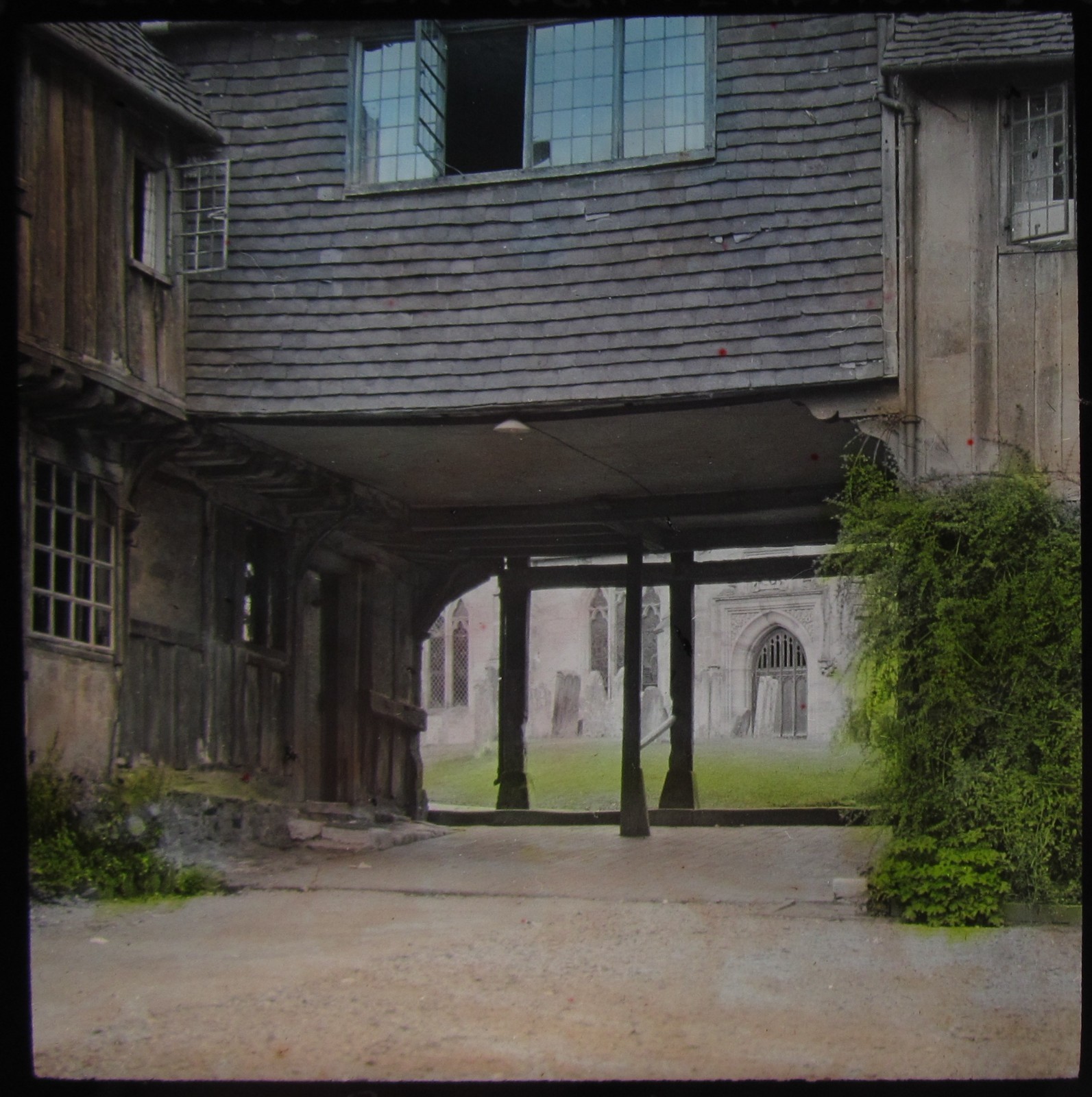 VINTAGE Magic Lantern Slide LEICESTER SQUARE PENSHURST CASTLE C1930 PHOTO KENT