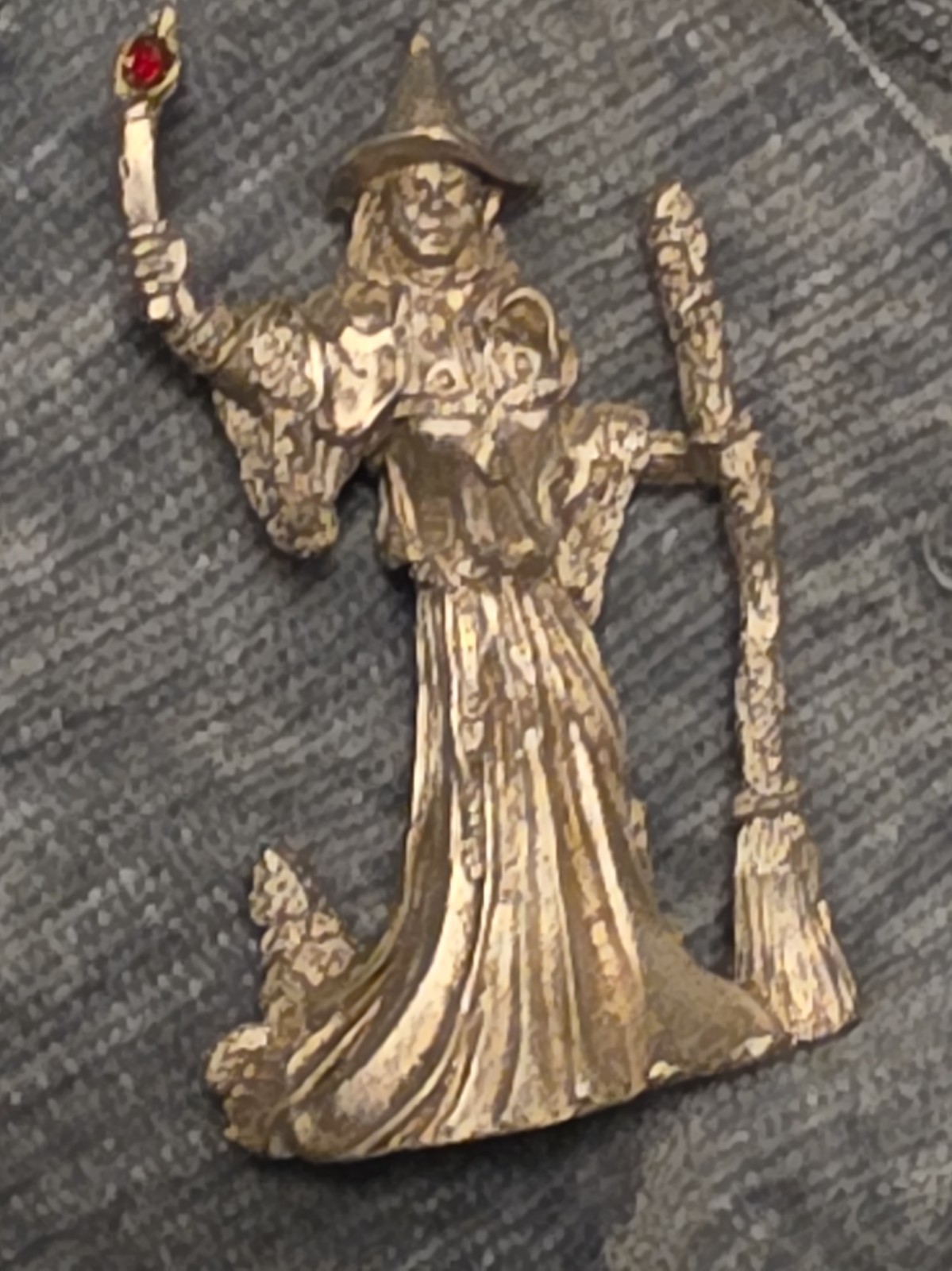 Vintage 1979 Spoontiques Pewter Wizard Figurine W150 Red Crystal Accent
