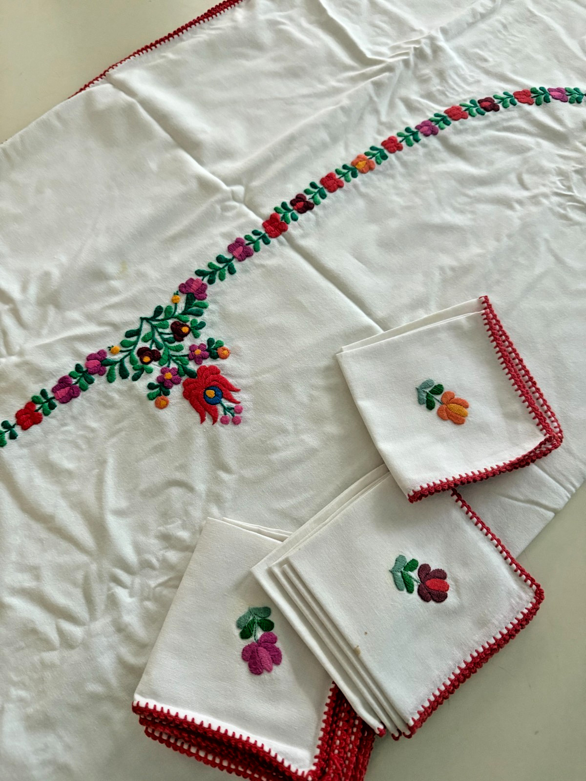Vintage Hungarian Hand Embroidered Tablecloth 46x56 + 12 Napkins Folk Floral