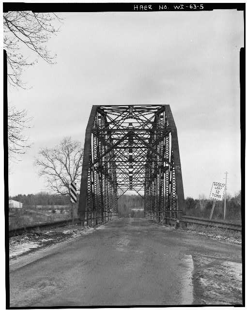 5. VIEW BRIDGE, LOOKING NORTHWEST - Lynch Bridge, Spanning Black River River