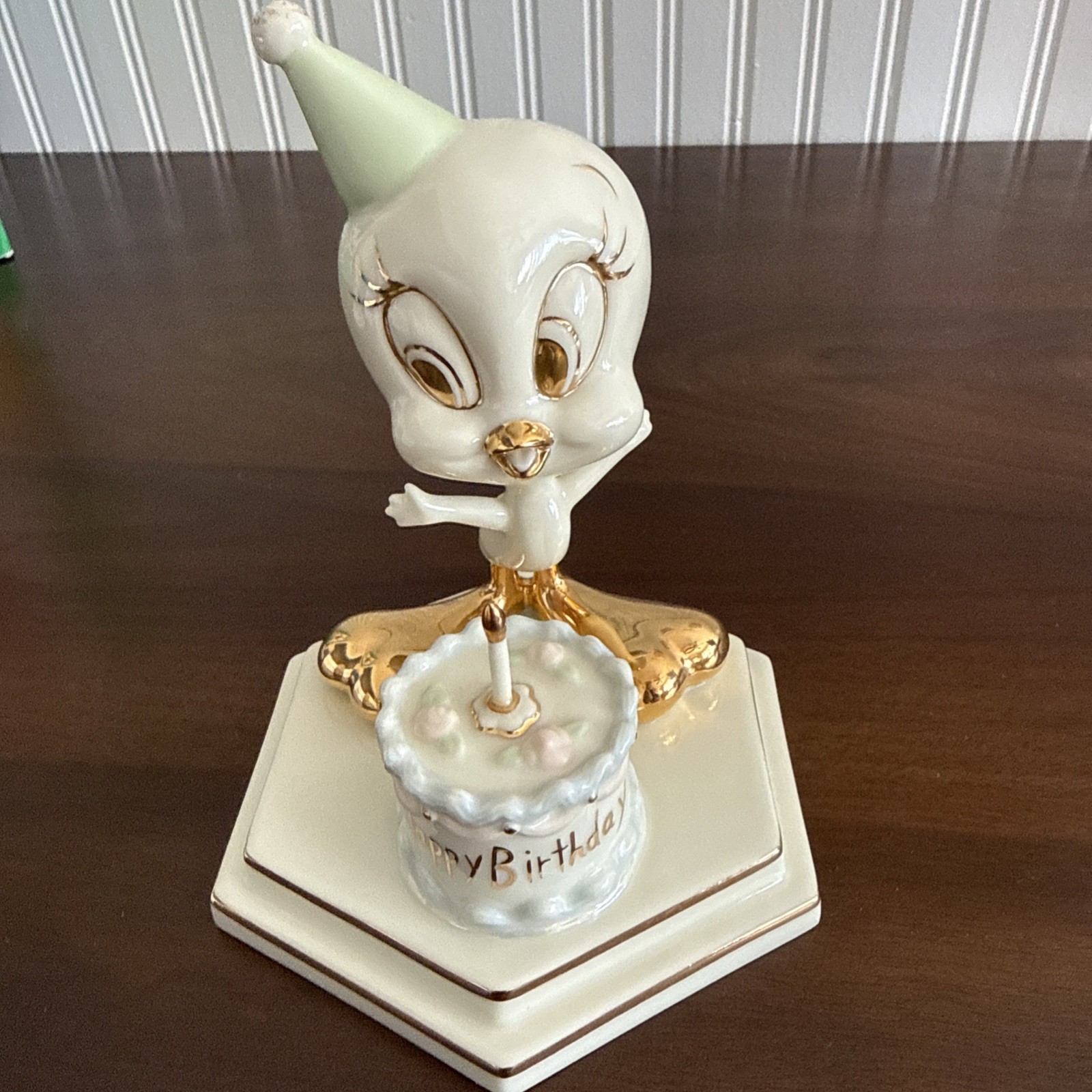 Vintage LENOX “TWEETY’S BIRTHDAY” PORCELAIN FIGURINE - Warner Brothers