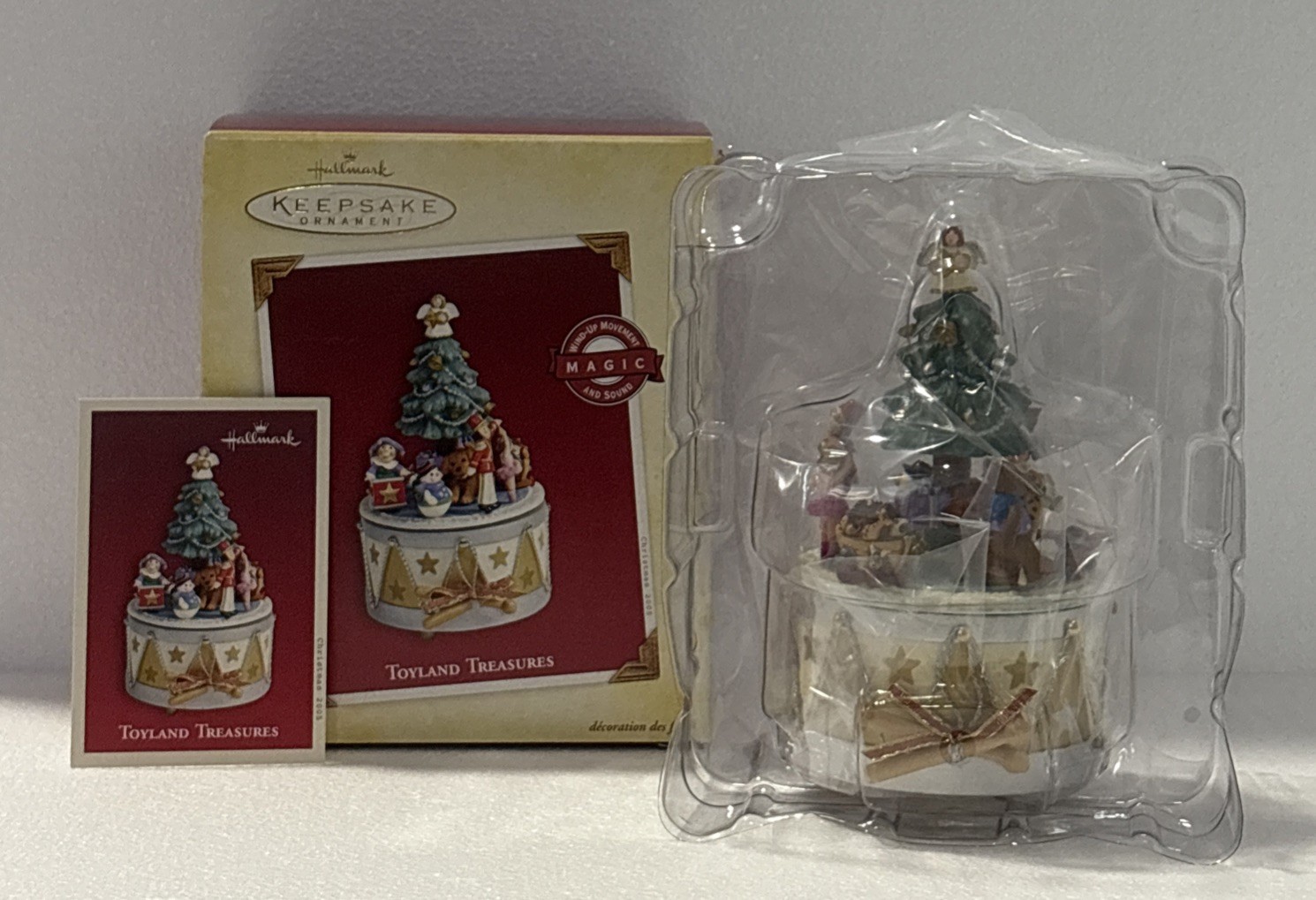 Hallmark 2005 Magic Toyland Treasures Christmas Wind-Up Motion /Sound Ornament
