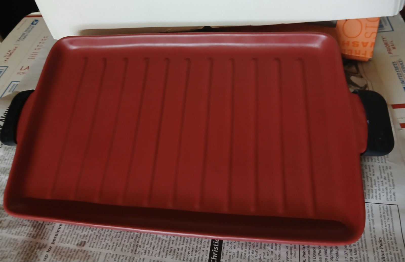 Longaberger Flameware Paprika Red Grill - oven 18