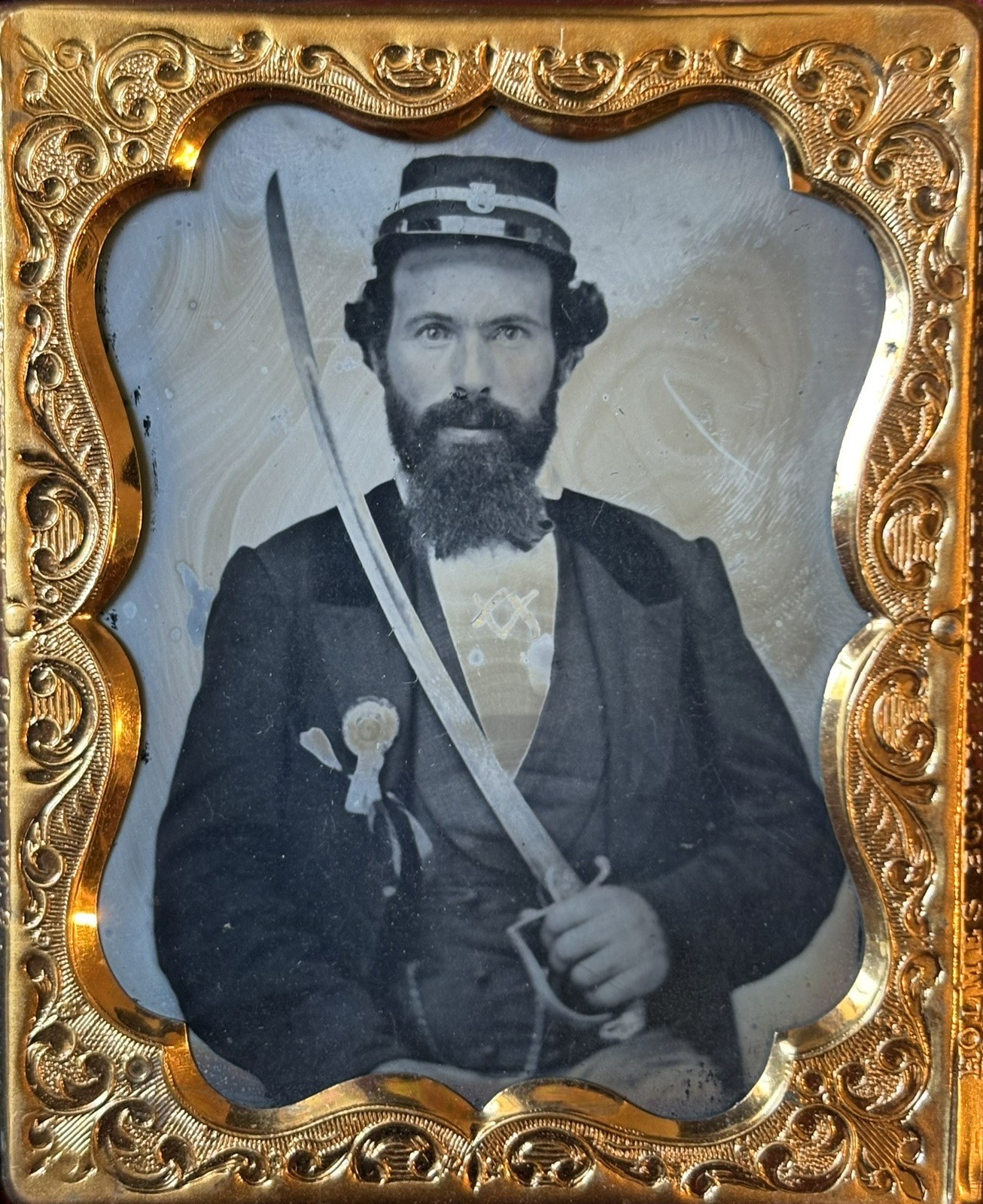 Civil War 1/9 Plate Ambrotype Armed Confederate Volunteer 