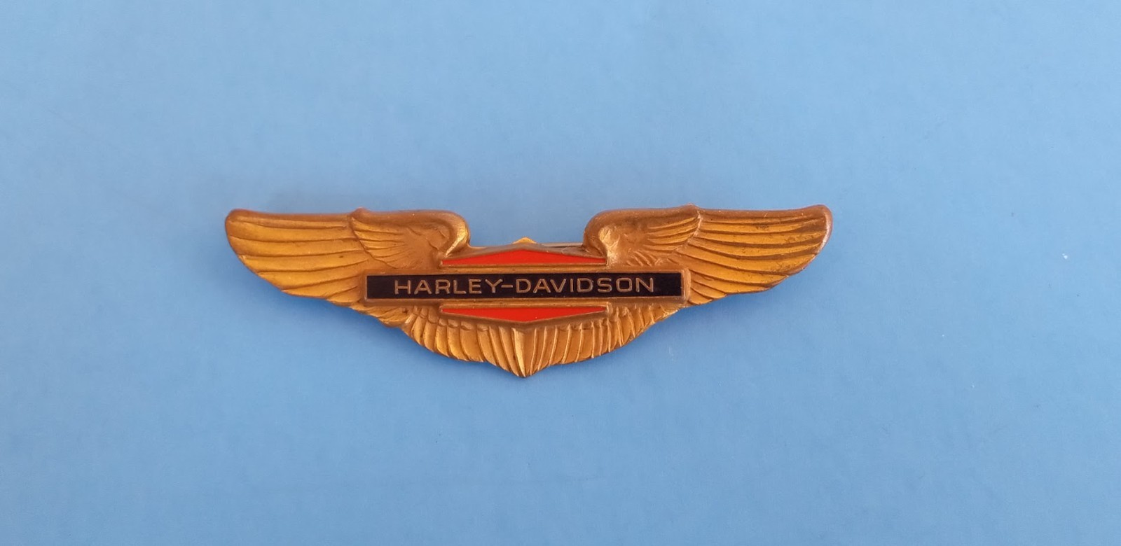 Vintage Gold Harley Davidson Bar & Shield Wings Pin