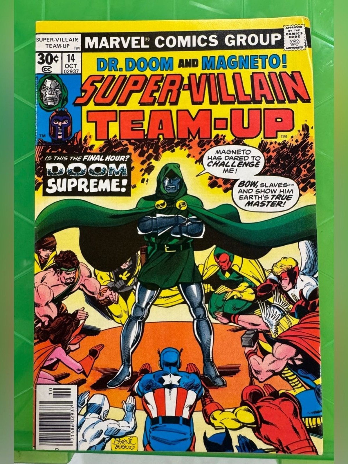 Super Villain Team-Up 14 NM 1977 MARVEL COMICS Dr Doom V. Magneto EUC RARE VHTF