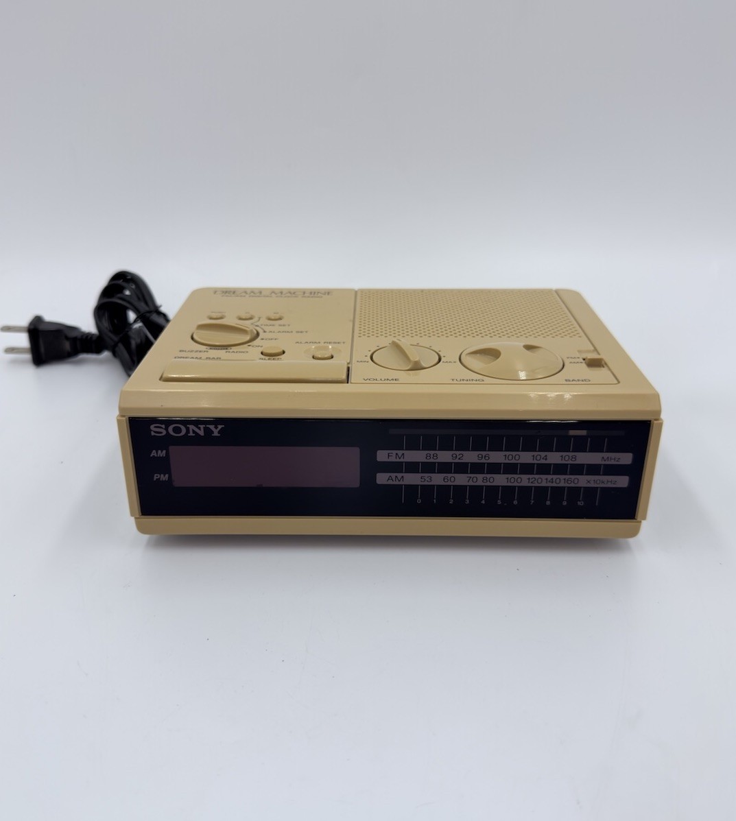 Vintage Sony Dream Machine AM/FM Alarm Clock Radio Tan ICF-C2W  Tested & Working