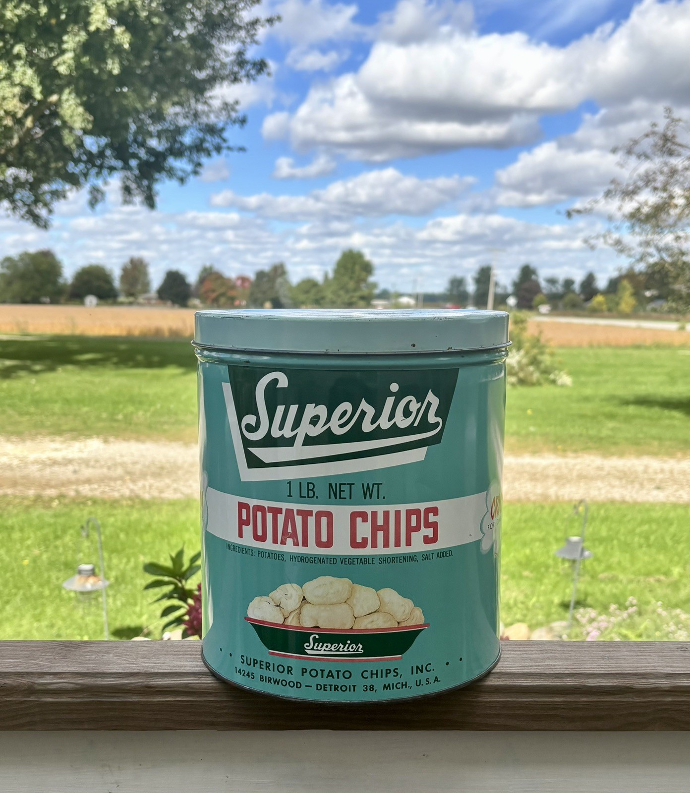 Rare Vintage Superior Potato Chip Detroit Michigan Tin Turquoise/Teal 1lb -Empty