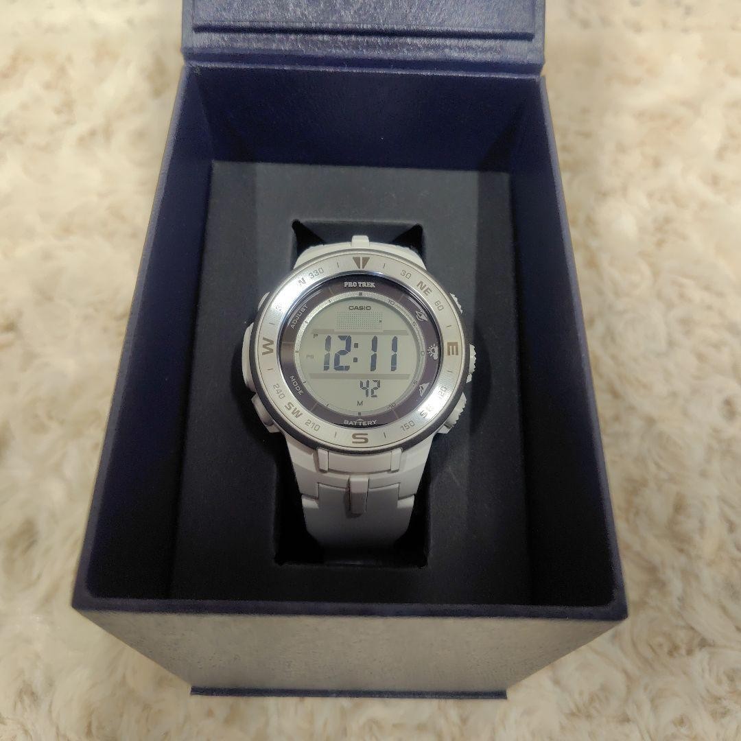 item CASIO PROTREK PRG 330 7JF White Band