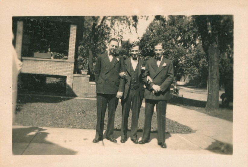 Old Vintage Photo TRIO ALL MEN AFFECTIONATE STREET SCENE ANTIQUE PHOTOGRAPH